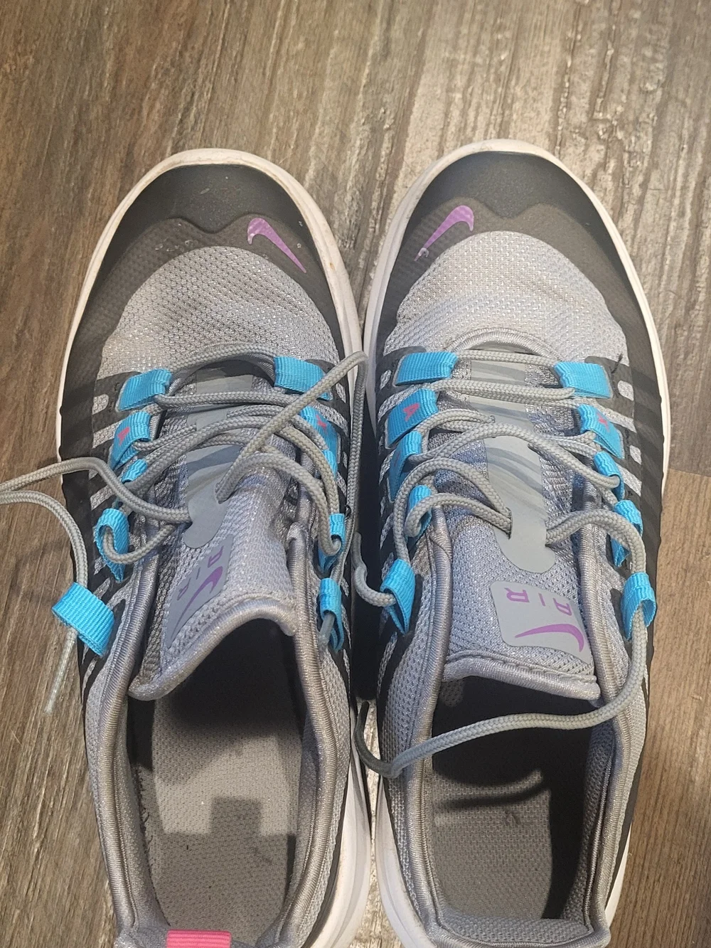 Nike Air Max Axis